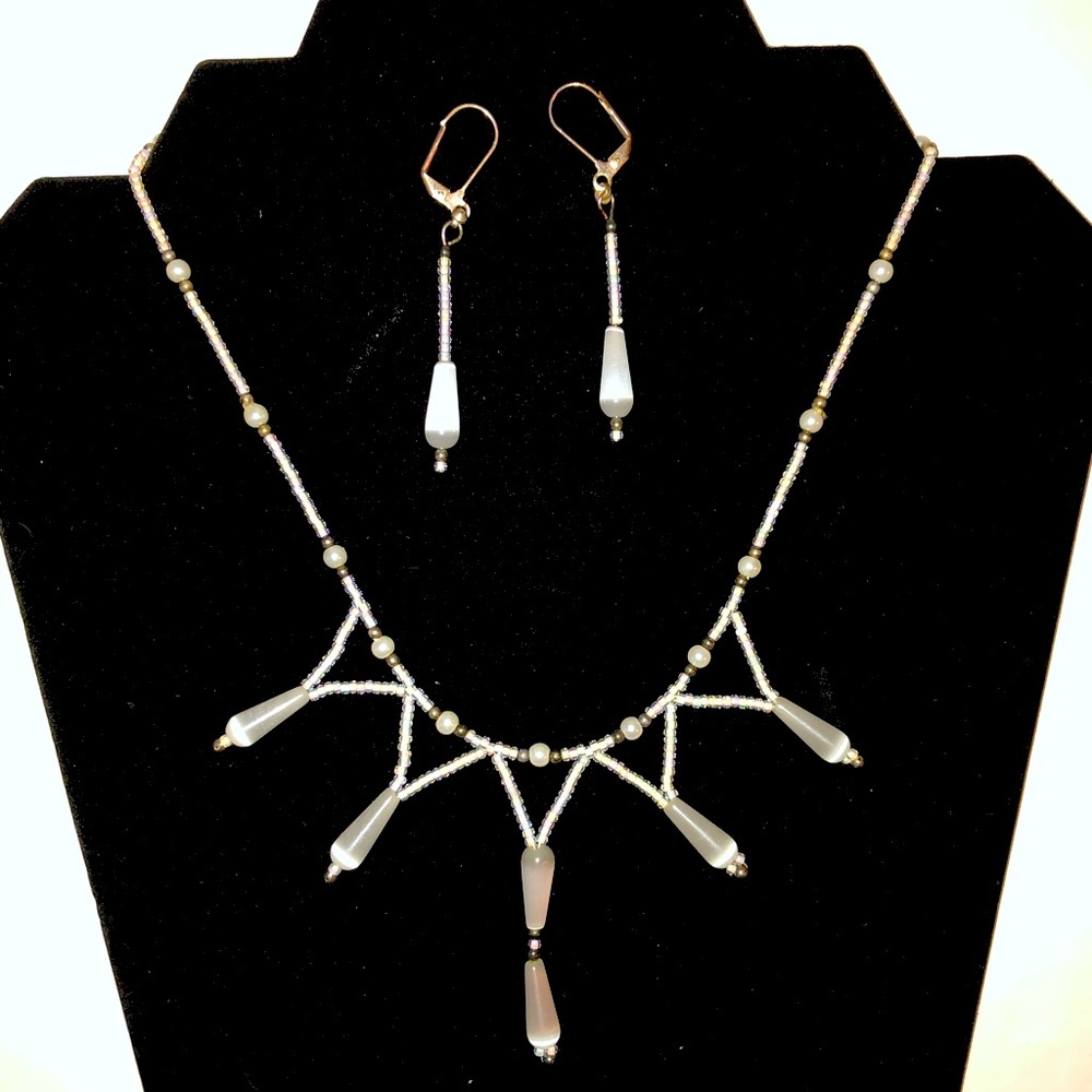 Handmade Shimmery White Earring & Necklace Set